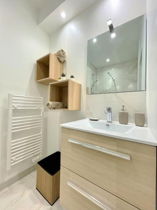 Hyper Centre Appartement Cosy Wifi Роде Экстерьер фото